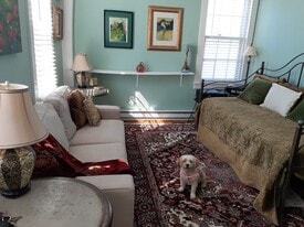 Building Photo - 406 The Hill