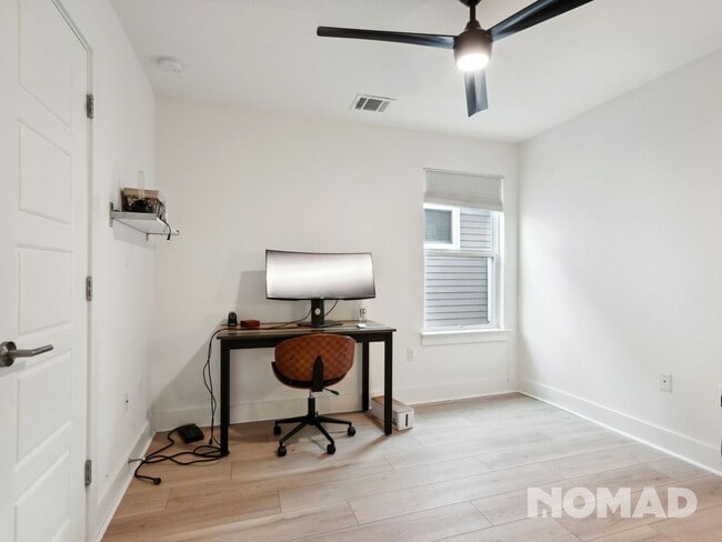 Building Photo - 2917 Bond Dr