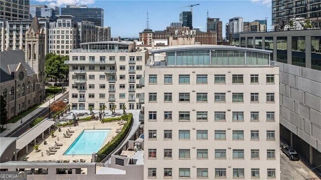 Building Photo - 805 Peachtree St NE