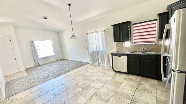 Building Photo - 14372 Chris Zingo Ln