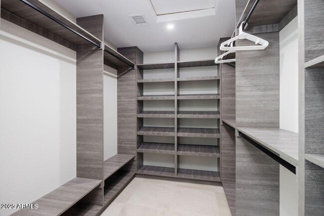 Building Photo - 6174 E Janice Wy