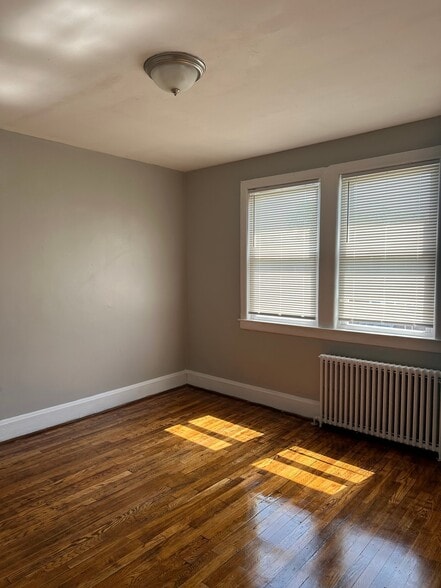 Building Photo - 4037 Cedardale Rd