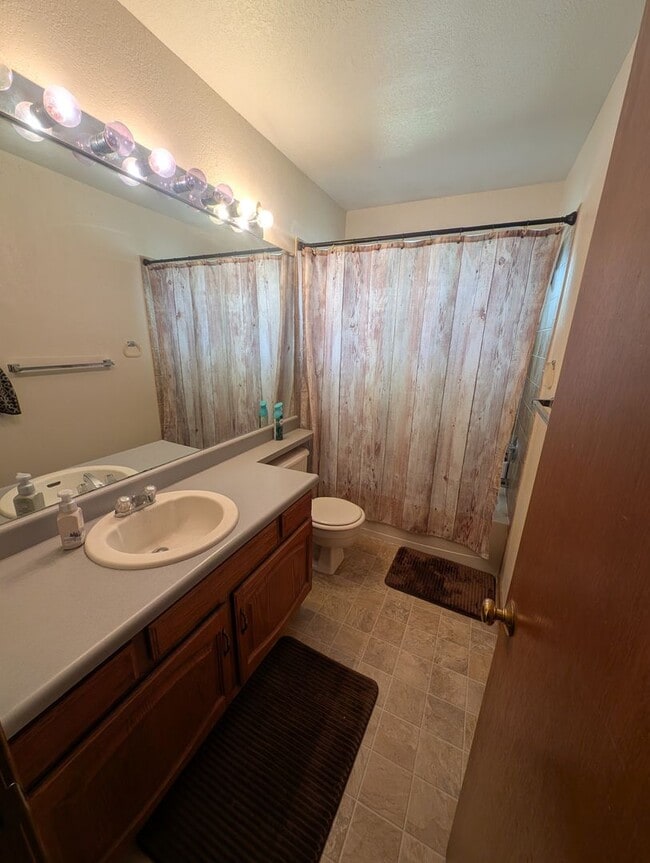 Building Photo - 6740 Holt Dr