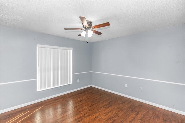 Building Photo - 8315 Village Green Rd