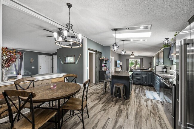 Building Photo - Stunning Rambler on Acreage with Lake Shor...