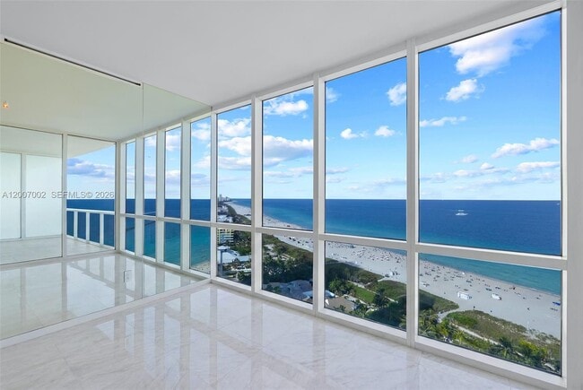 Building Photo - 100 South Pointe Dr