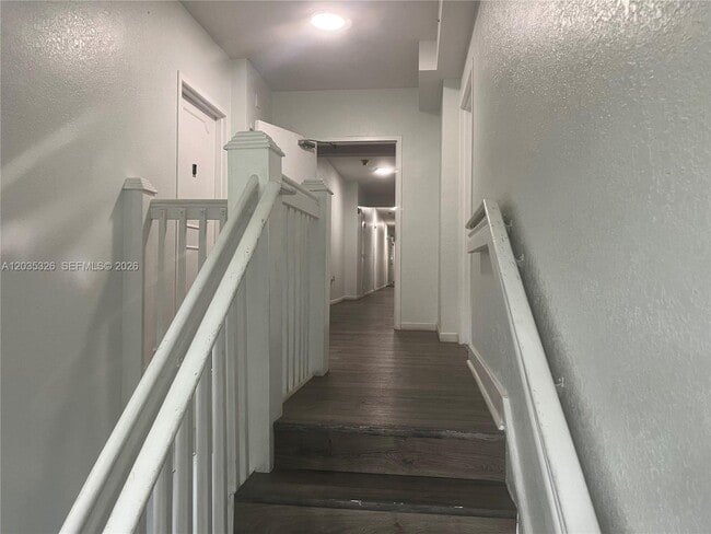 Building Photo - 1550 Drexel Ave