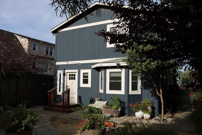 Building Photo - 3138 Market St