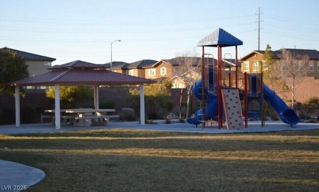 Building Photo - 2316 Silver Silo Ct