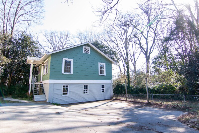 Building Photo - 2118 Northview Ave