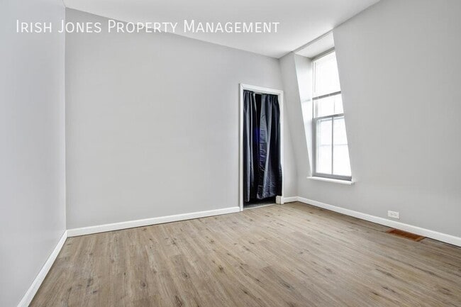 Building Photo - 25 Marshall Ave