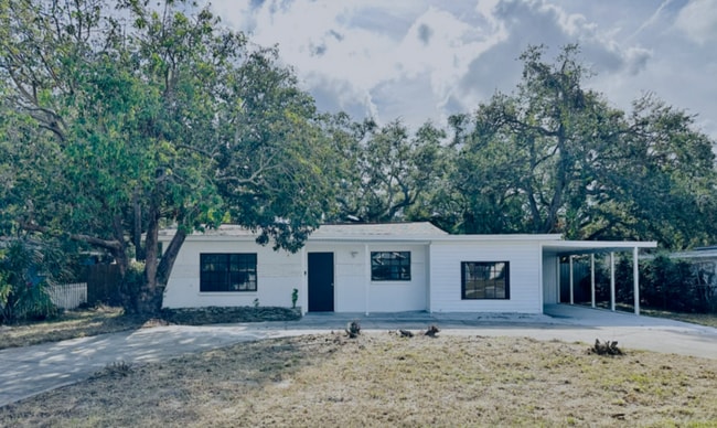 Building Photo - 2928 W Elrod Ave