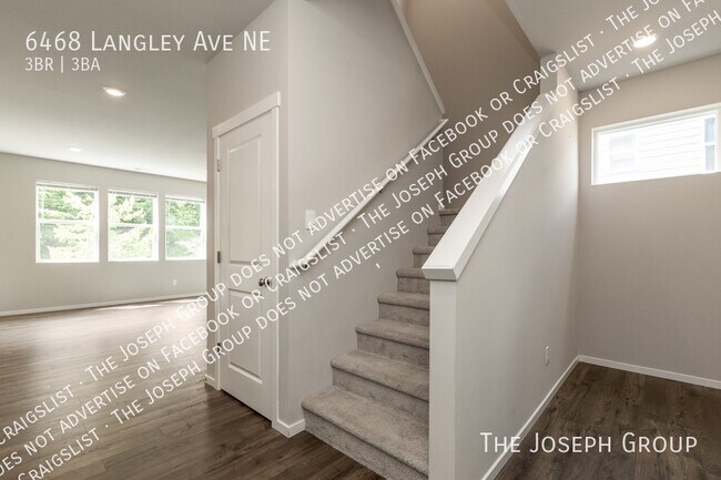 Building Photo - 6468 Langley Ave NE