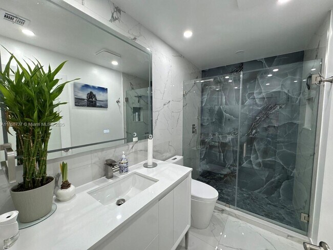 Building Photo - 9368 SW 146th Pl
