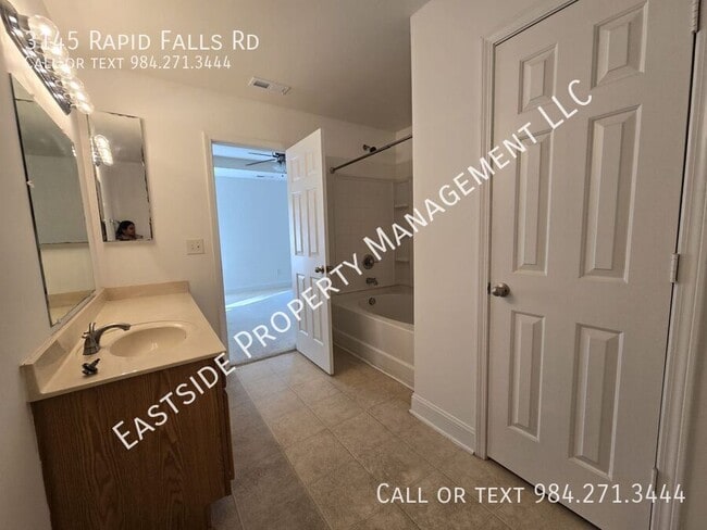 Building Photo - 3145 Rapid Falls Rd