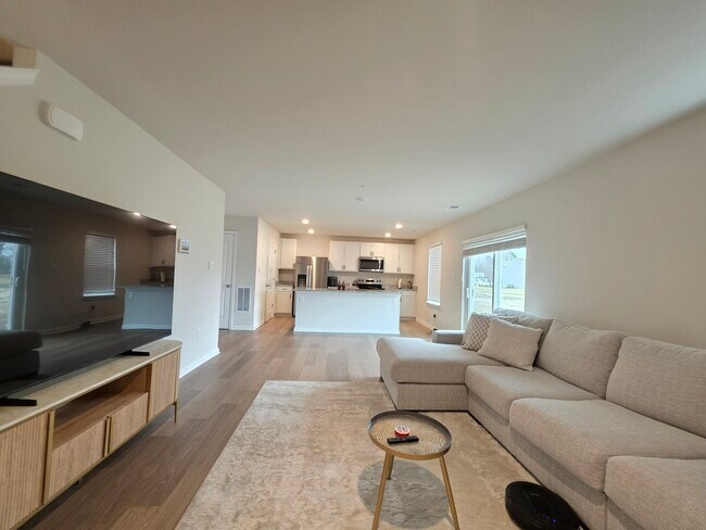 Building Photo - 1120 Wintermead Lp