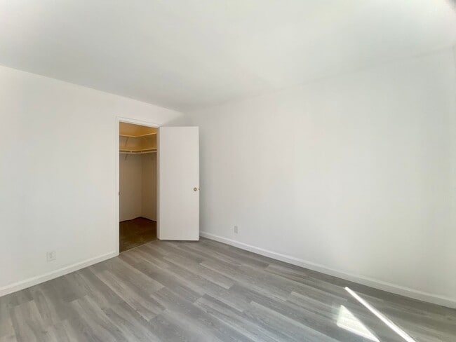 Building Photo - Spacious 1-bedroom home in Fremont! - Grim...