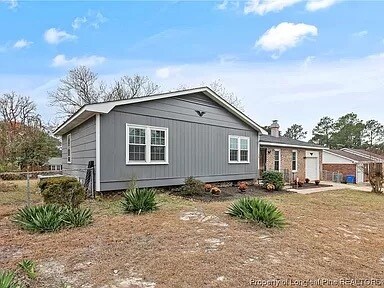 Building Photo - 729 Emerald Dr