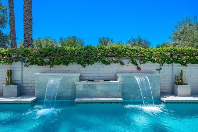 Building Photo - 76 Princeton Dr