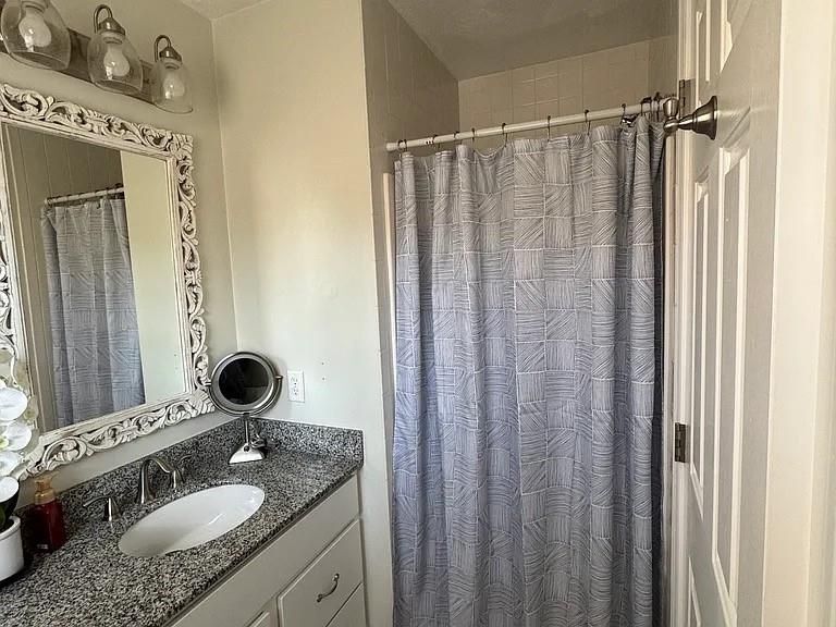 Building Photo - 83 Whiting St