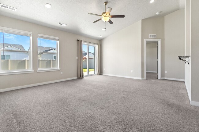 Building Photo - 12087 W Soapstone Dr