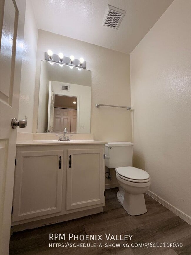 Building Photo - 3310 W Golden Ln