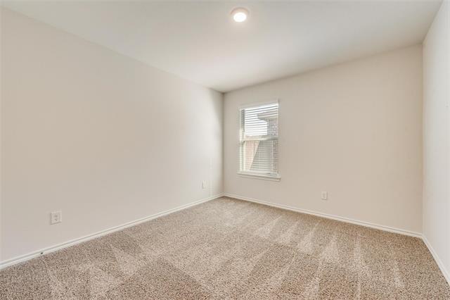 Building Photo - 4016 Huntington Dr