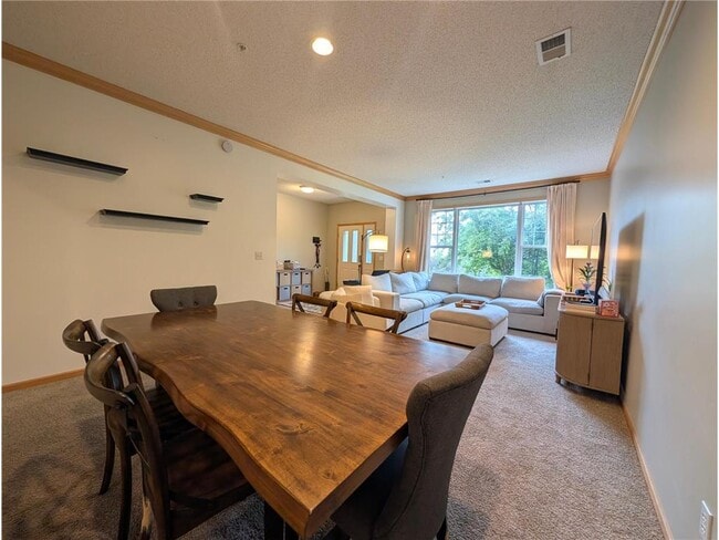Building Photo - 8391 Townsend Dr