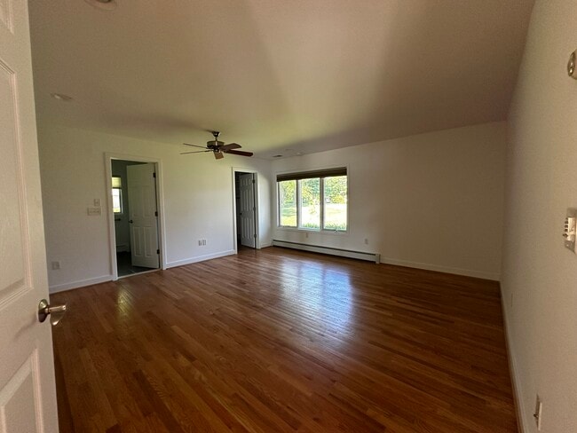 Building Photo - 705 Whitehall Plains Rd