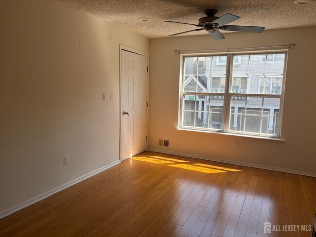 Building Photo - 14 Prestwick Way