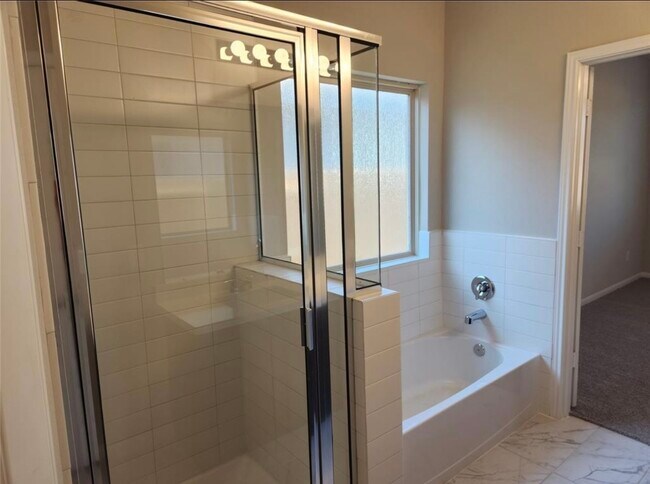 Building Photo - 9411 Hard Rock Rd