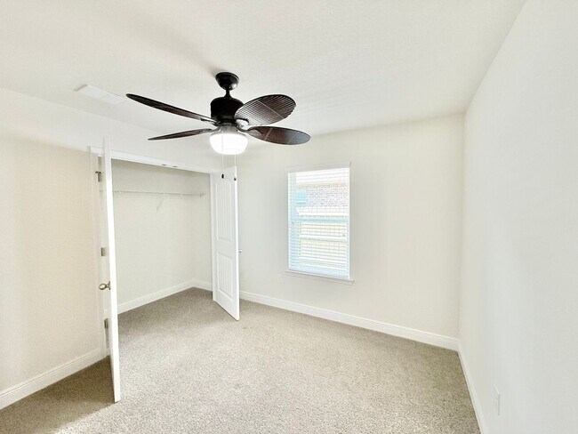 Building Photo - Spacious 4-Bedroom Home - Pace Mill Creek