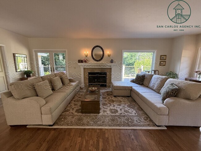 Building Photo - Spacious Five Bedroom Home in Gated High Meadow Neighborhood