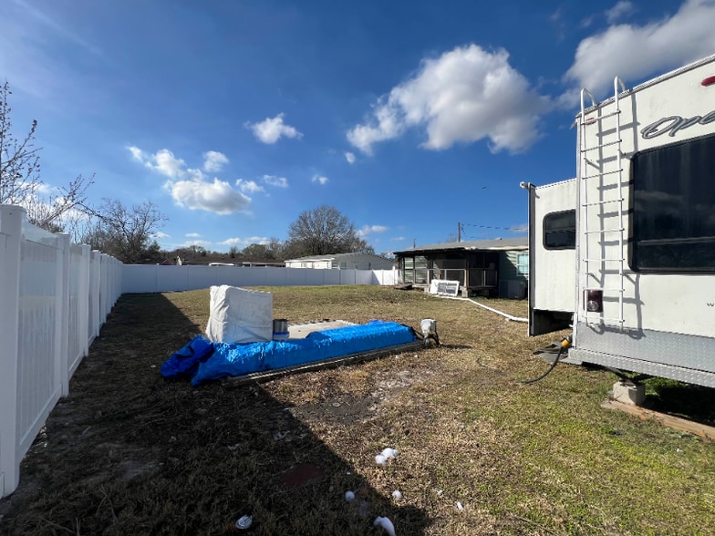 Building Photo - 3599 Pioneer Trails Dr