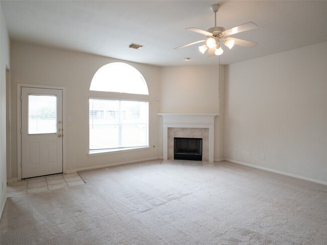 Building Photo - 2727 S Cedar Hollow Dr