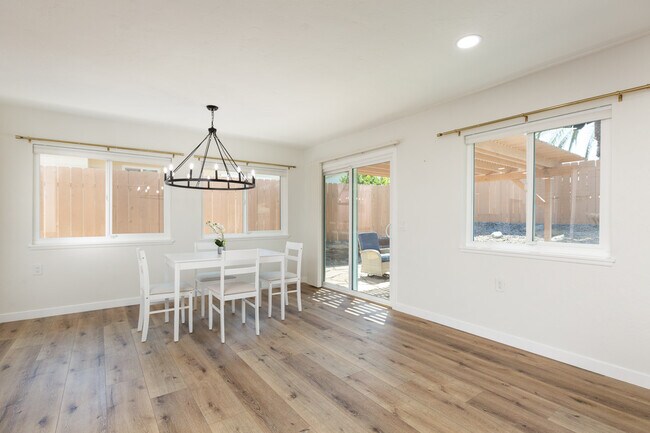 Building Photo - 12365 Horado Rd