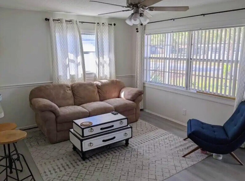 Building Photo - 4921 7th St N