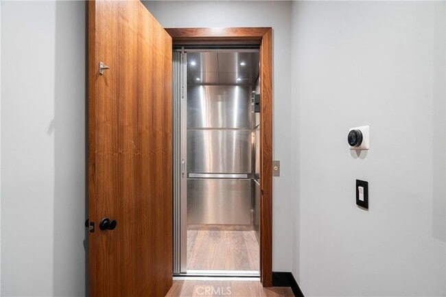 Building Photo - 5535 Shirley Ave