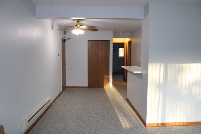 Building Photo - 1003 Spruce St