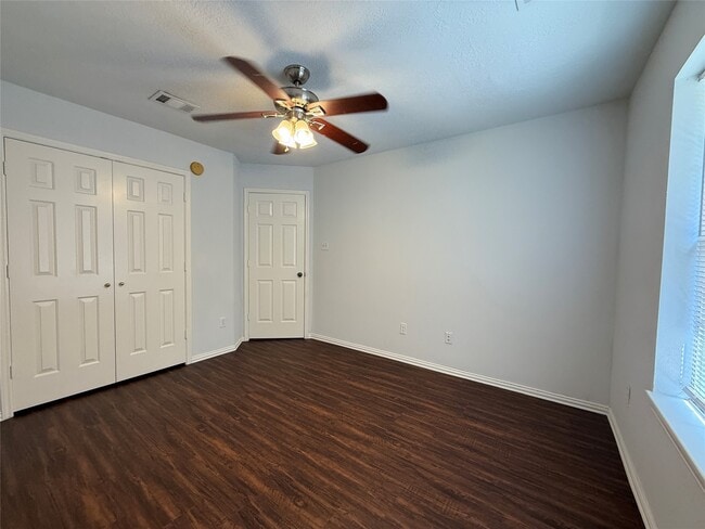 Building Photo - 21331 Riverside Ridge Ln