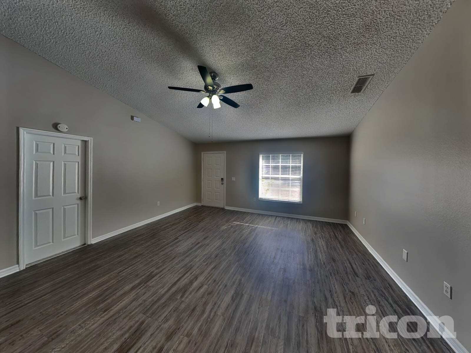 Building Photo - 3390 Shalimar Cir