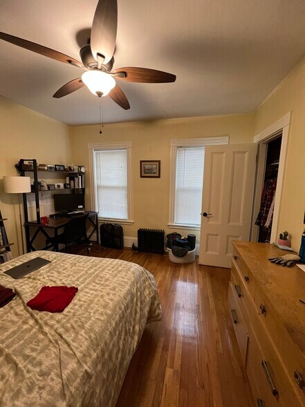 Building Photo - 44 Gorham St
