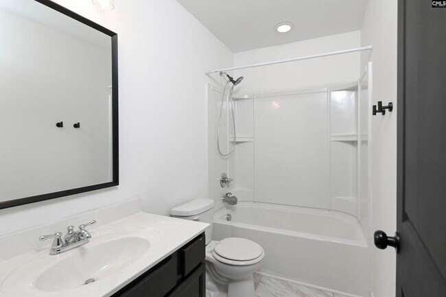 Building Photo - 834 Parnell Ct