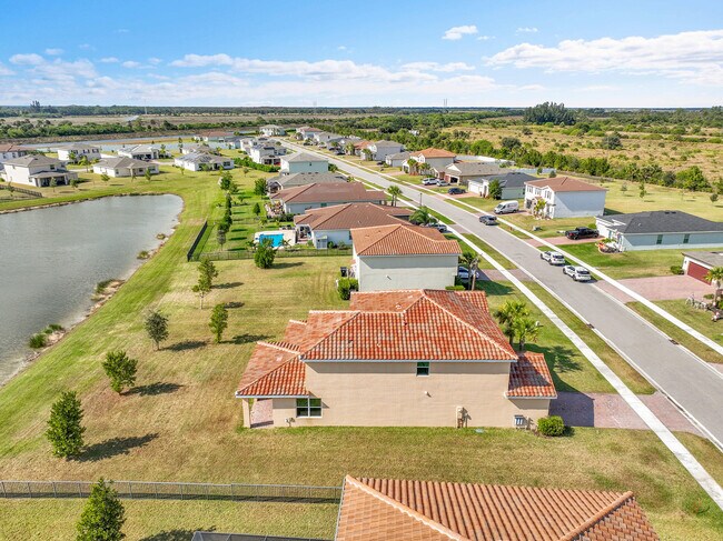 Building Photo - 13096 NW Copper Creek Dr