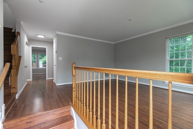 Building Photo - 1043 Downing Ct