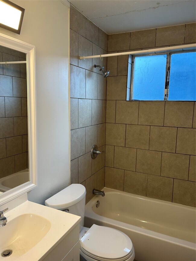 Building Photo - 2917 Ashley St