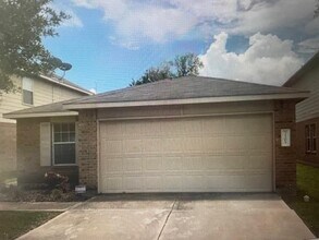 Building Photo - 3505 Bach Dr
