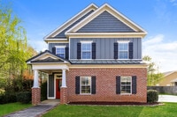 Building Photo - Inviting 3-Bedroom Home