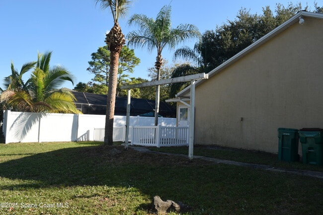 Building Photo - 719 Samuel Chase Ln