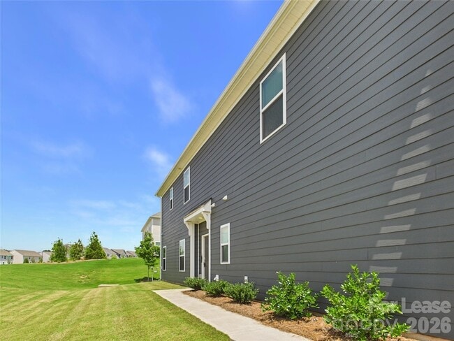 Building Photo - 2794 Yeager Dr NW